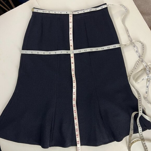 St. John Wool Blend Navy Blue Lined A-Line Flare Santana Knit Skirt Sz 2 - Picture 12 of 12